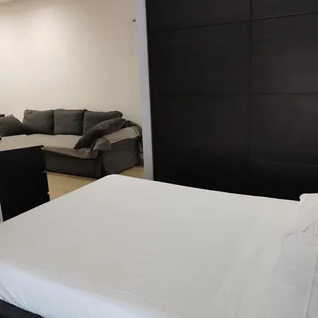 Apartmán Loft Between Sea, Woods & Train